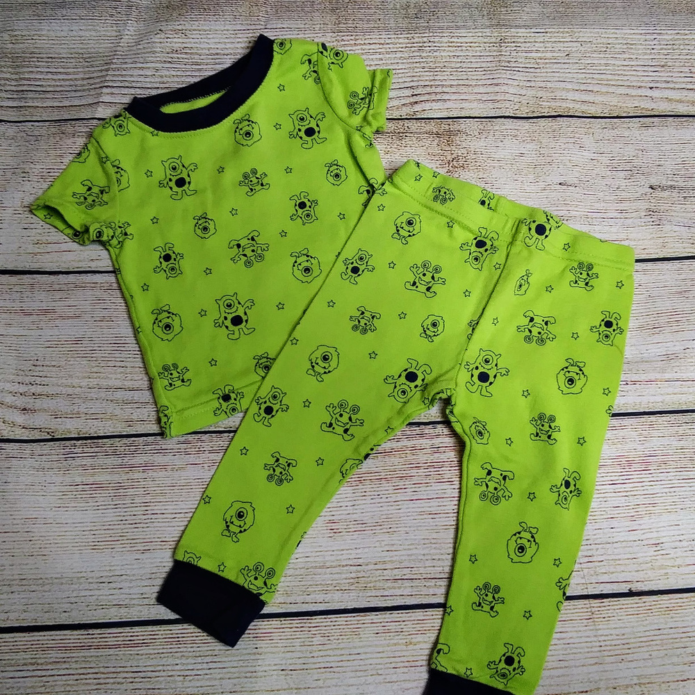 Infant Monsters 9 mo pajamas top and bottom set